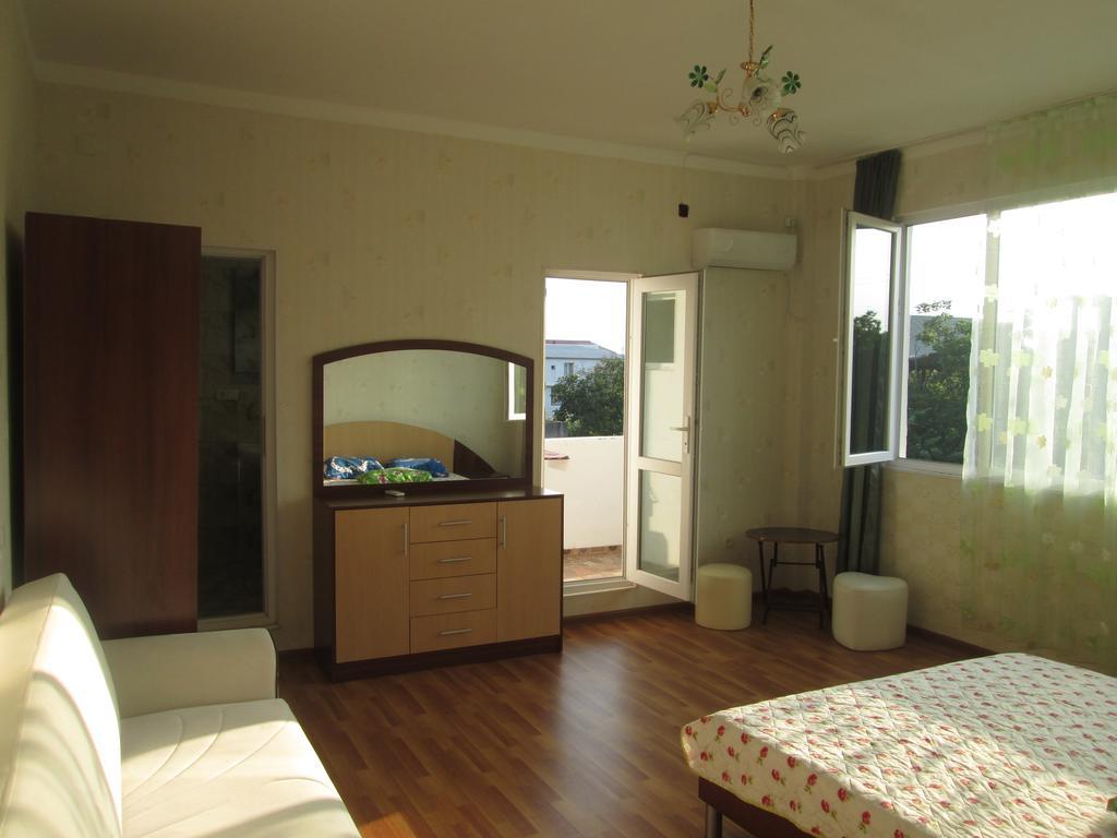 Lily Pearls Inn Kobuleti Exterior photo